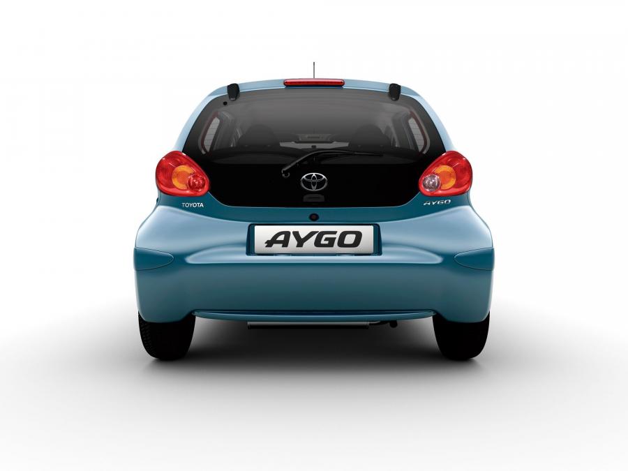  Toyota Aygo 2005 года  (фото 65 из 102)